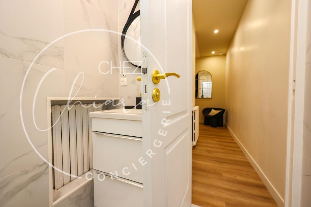EIFFEL TOWER Charming and Modern Flat - 3