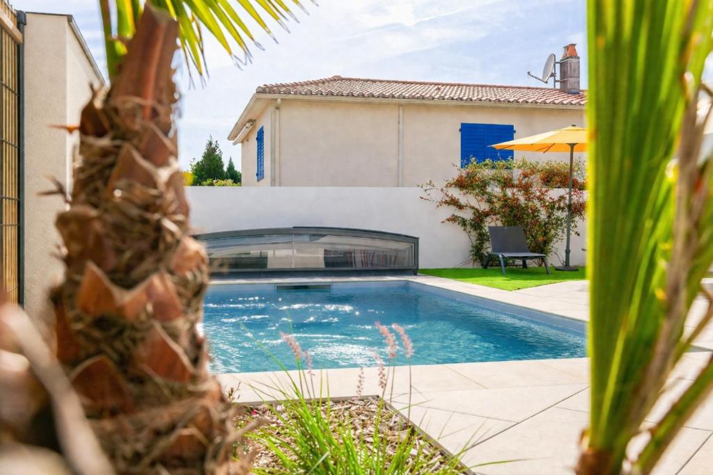 Villa des Hérondais avec piscine - idéal familles - 8 personnes - 1
