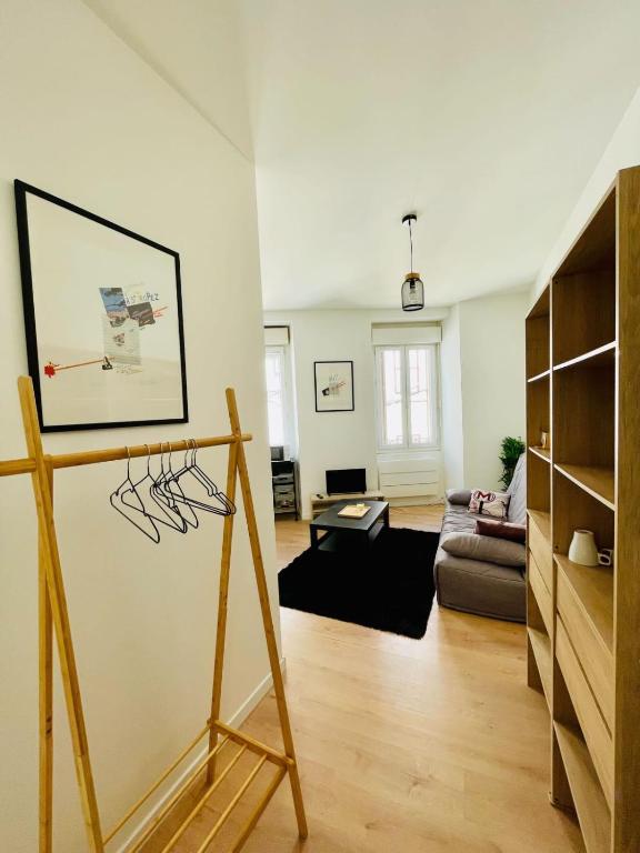 Charming 2-Guest Studio near Ecusson - 5