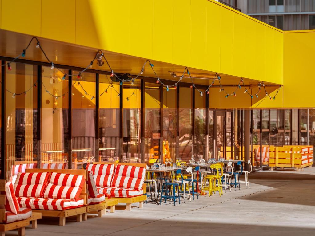 Eklo Hotels Nantes Centre - Île de Nantes - 5