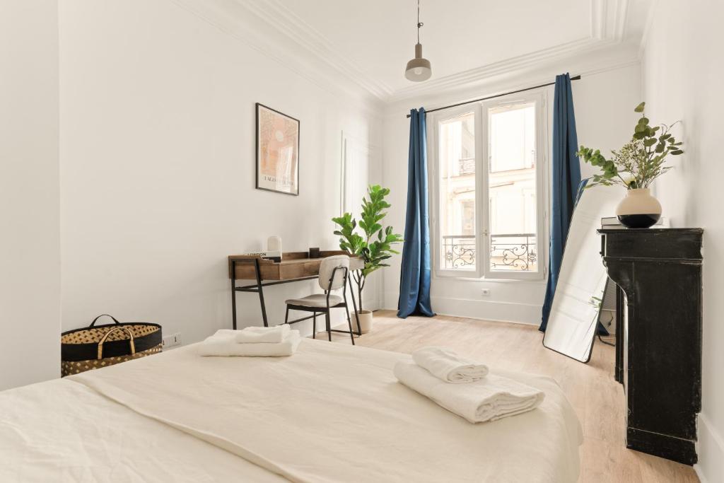 Near Le Marais, peaceful hideaway, Canal St-Martin - 1