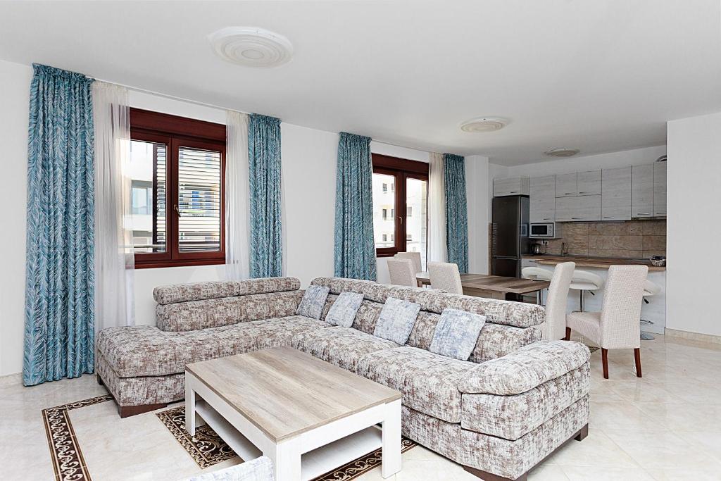Three bedroom spacious apartment Anatolia - 3