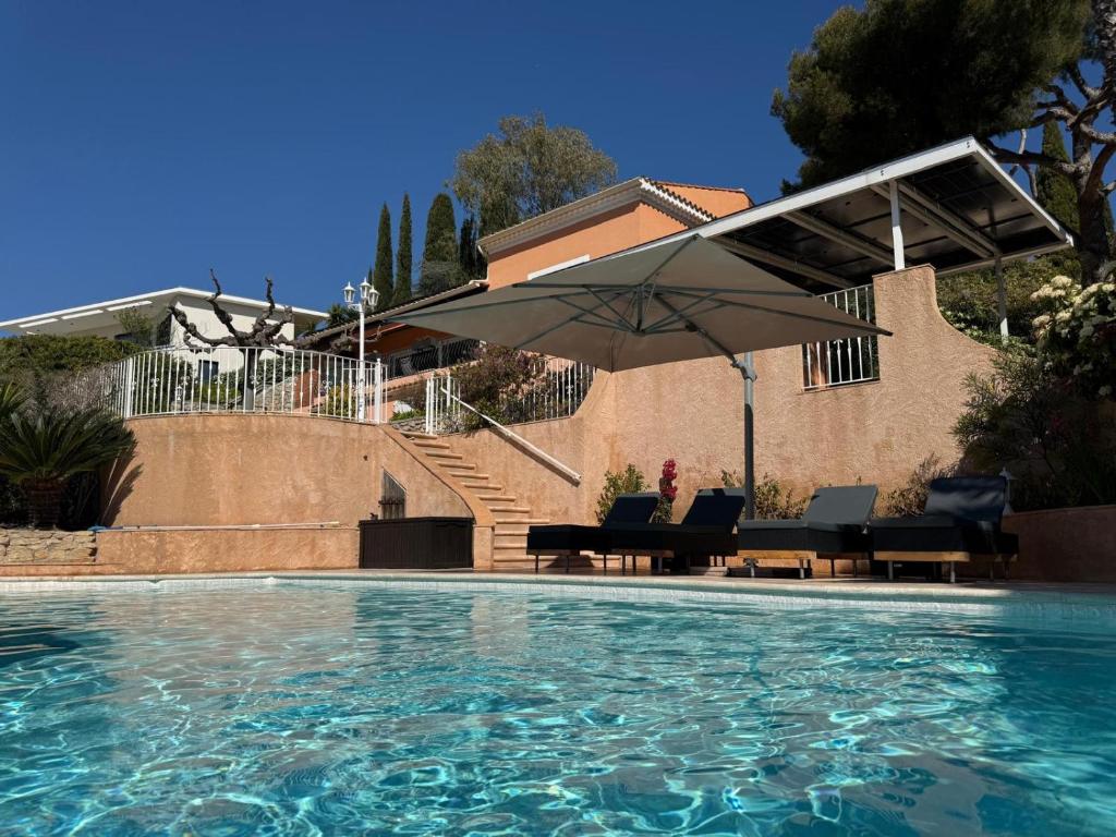 Villa Les Lauriers 5 étoiles - Maison Provençale - 4