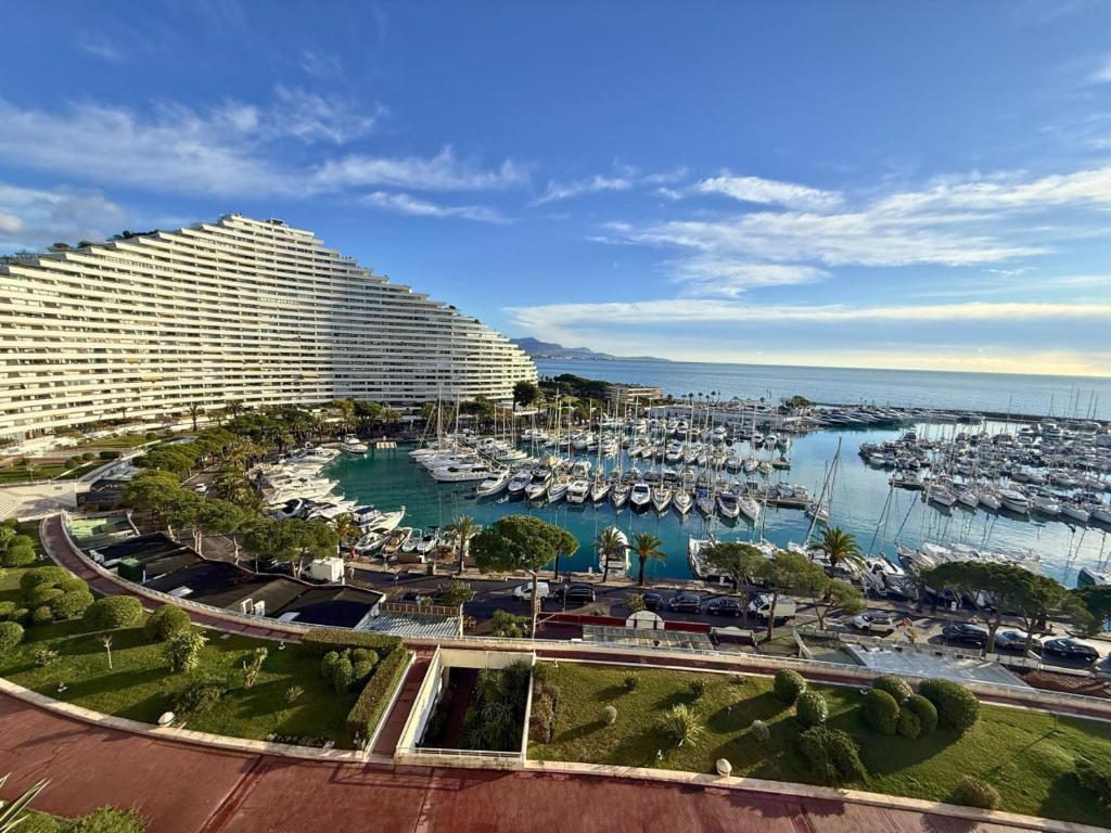 Marina view port - 3