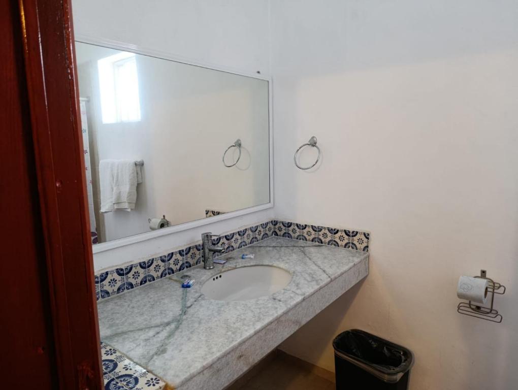 Hotel Boutique Casa Tzinari - 2