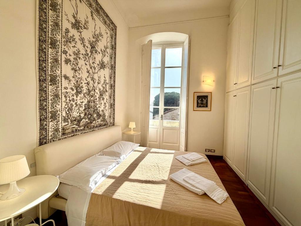 Cavour - 4