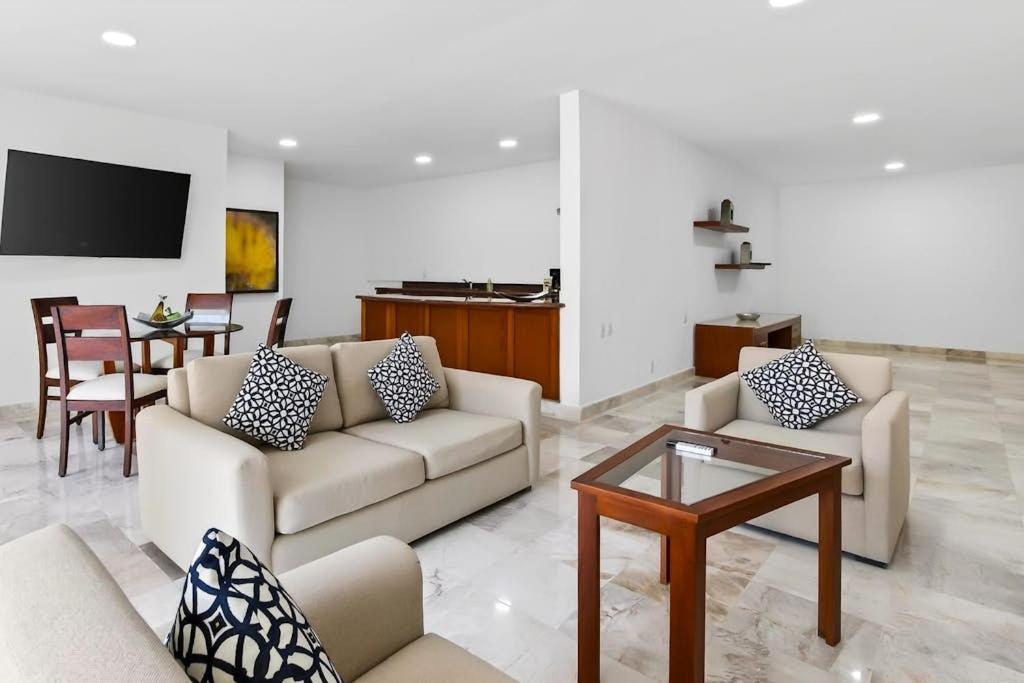 Modern hillside suite with balcony, city view, pools, gym & full kitchen - 2