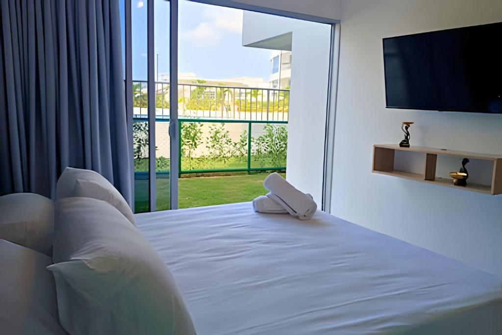 Brand new: Family-friendly apartment with private patio 2 bedrooms/2 bathrooms - 2