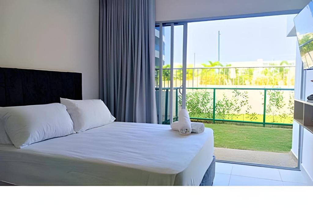 Brand new: Family-friendly apartment with private patio 2 bedrooms/2 bathrooms - 3