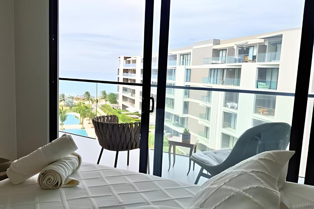 Vista al Mar + Salida Directa a Playa | 2 Suites - 3