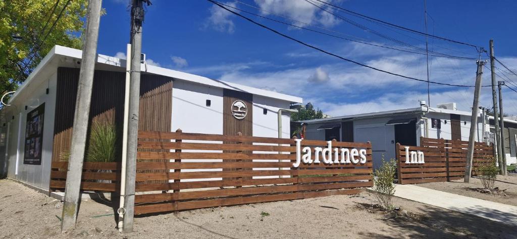 Jardines Inn - 2