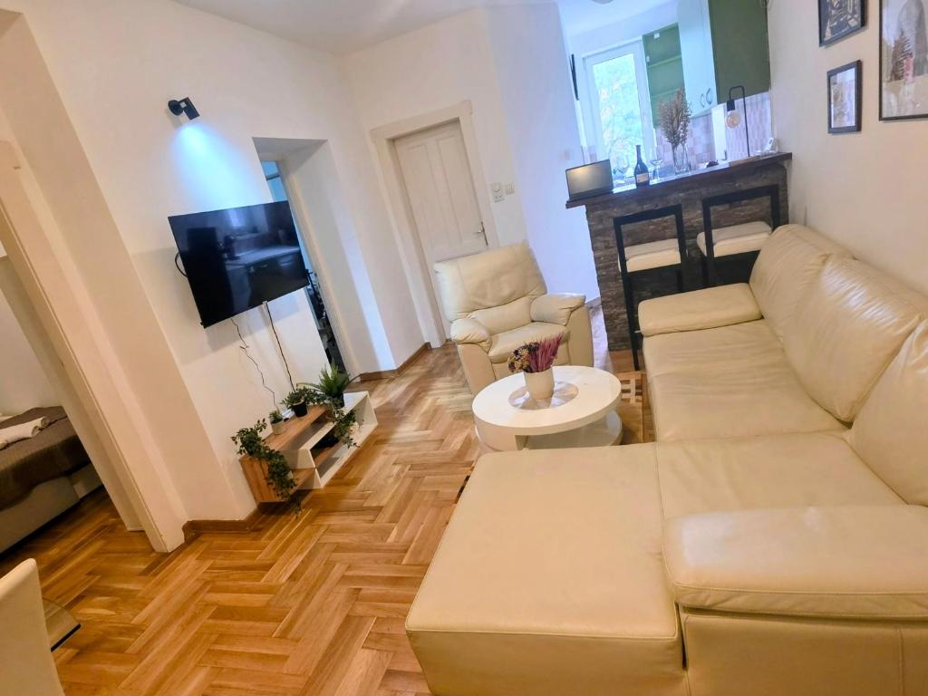 Alex Apartment Kosovska 11 - 1