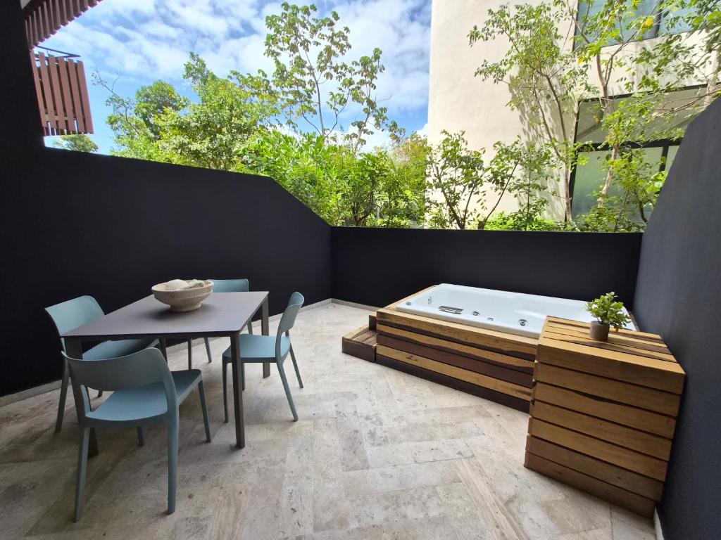 1BR in Tulum Hotel Zone - Jacuzzi - FREE Beach Club Access - 5
