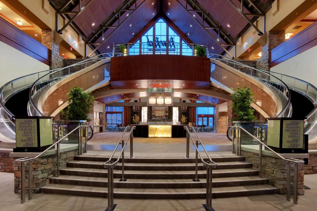 Lobby, River Rock Casino Resort & The Hotel in Richmond (BC)