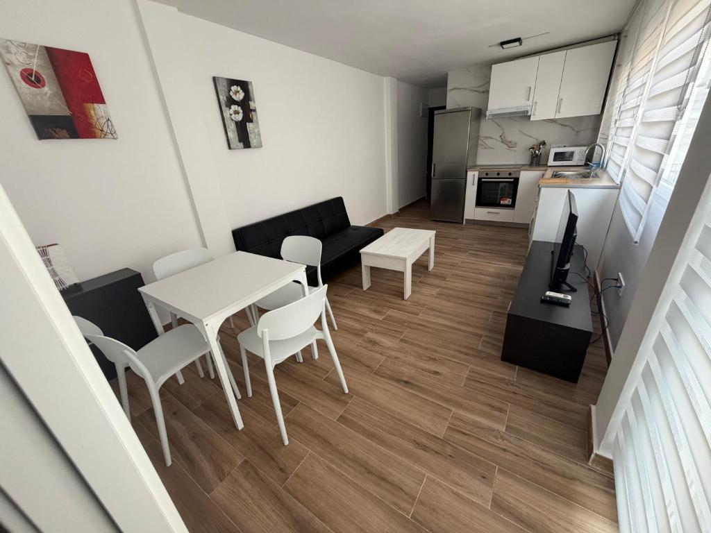 San Vicente Benidorm Centre TRG Recently Renovated 2026 - 4