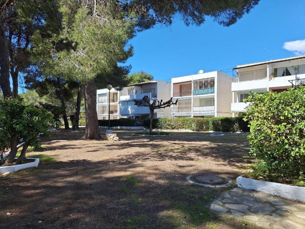 Independent apartment with pool - 5