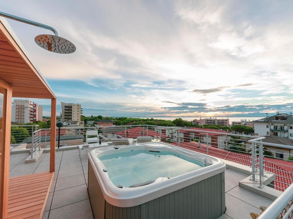 Aurea Attico con Jacuzzi e vista mare Lignano - 3