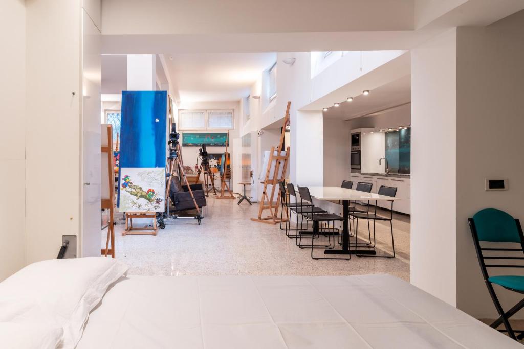 Artist Loft Via Cirene - Design, Comfort e WiFi - 3