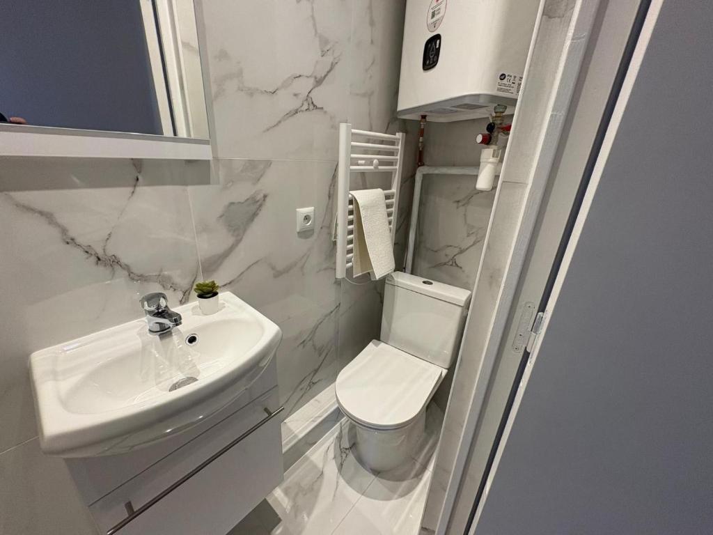 New 923 Suite Scarlett - Cosy Apartment Paris Center - 5