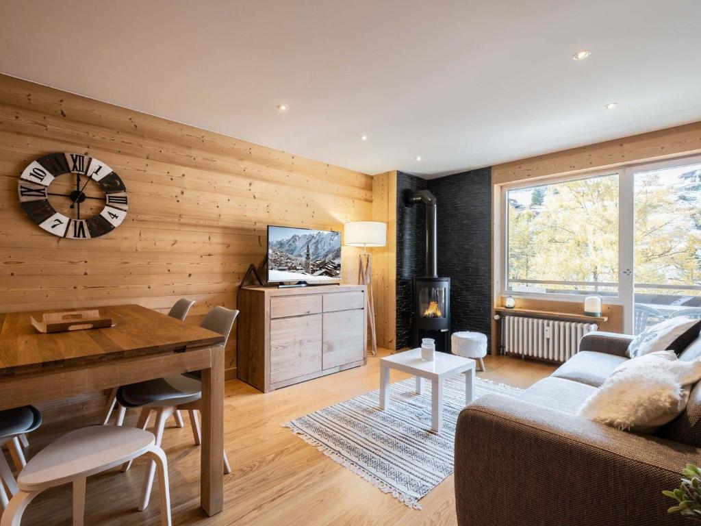 Appartement Chaleureux 3* 4 Pers. Proche Pistes - FR-1-304-272 - 1