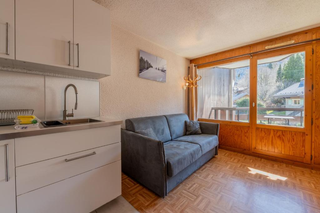 Le Prarion 24A Ski in/Ski out at Les Houches (Sleeps 4) - Happy Rentals - 2