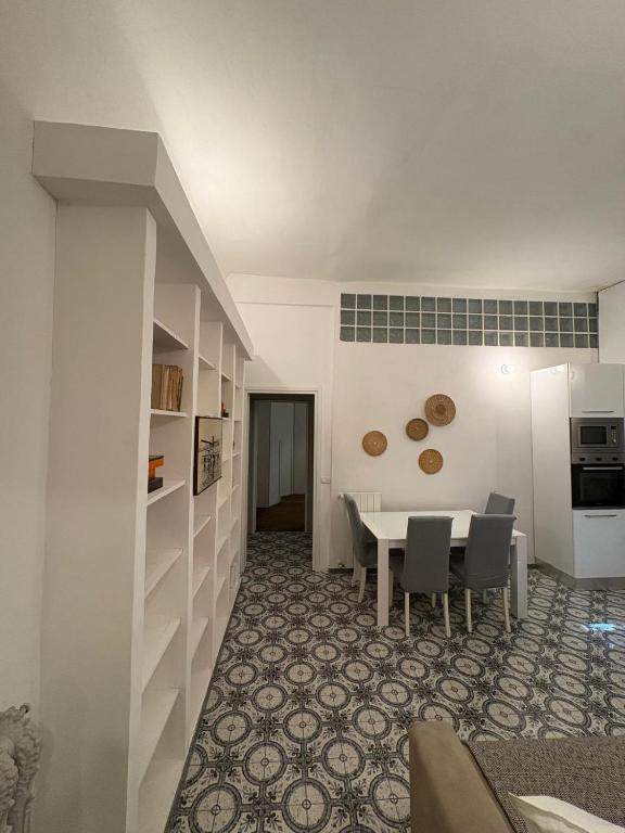Charming Two-Room Apartment, Just a Short Walk from the M1 and M2 Cadorna Subway Stations - 5