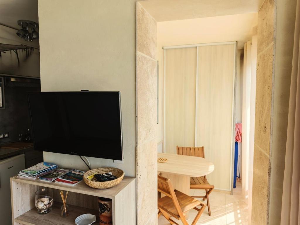 Studio Front de Mer Acces Direct Plage Loggia - 3