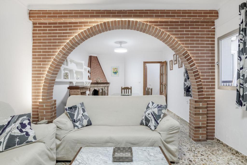 Casa Grande en el Centro de Conil - 2