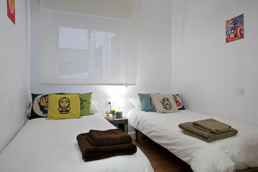 UrbanChicMalaga 3 Bedroom Spacious Quiet Historic Malaga Apt - 2