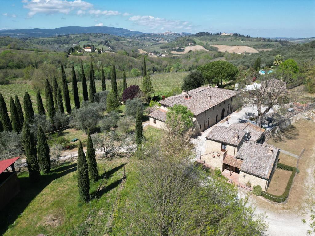 Croce di Bibbiano Apartaments with Pool in front of San Gimignano - 2