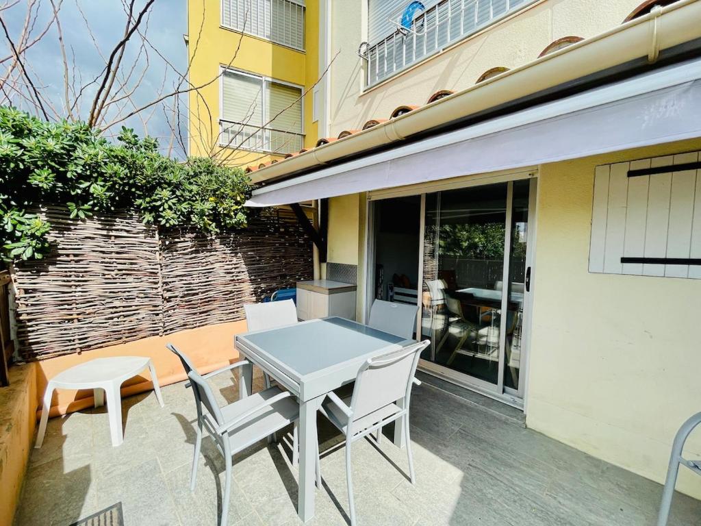 Les Falaises Apartment 4 pers Terrace Parking Beach 150m away - 1