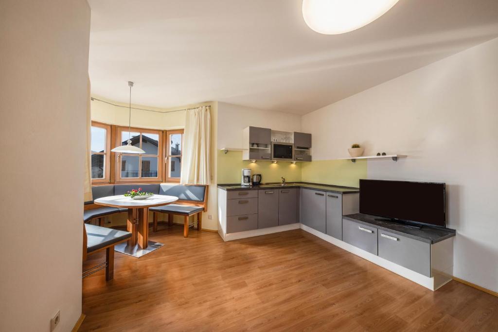 Stompferhof Erkerwohnung - 4