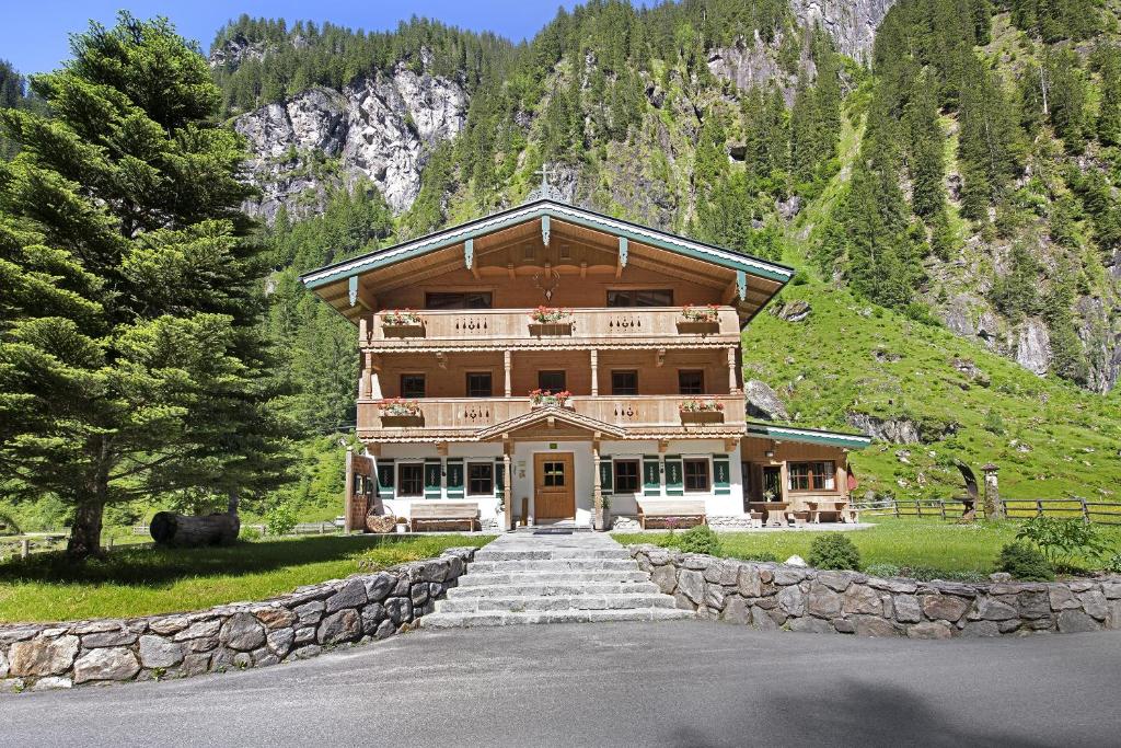 Alpenchalet Lacknerbrunn bis 30 P - 2