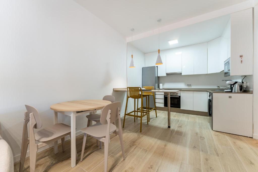 1 Bedroom Apt 85 Mts To Beach - 3