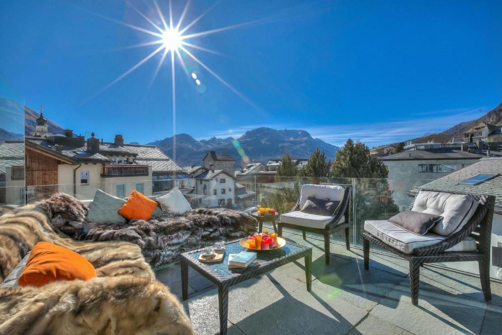 Boutique Chalet Moritz for 12 with Sauna - 1