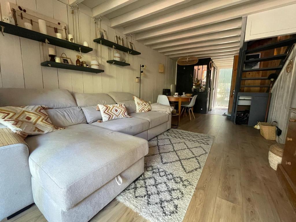 Triplex avec balcon et terrasse dans la pinède A 5 min à pied des commerces et du marché - 2