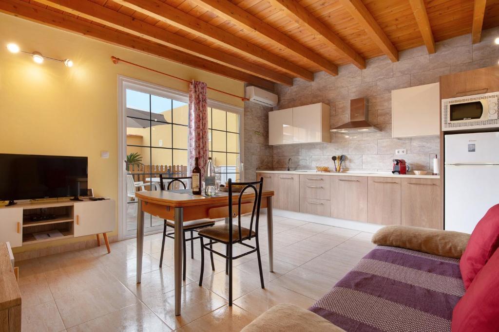 Casa Paco 1 - 2
