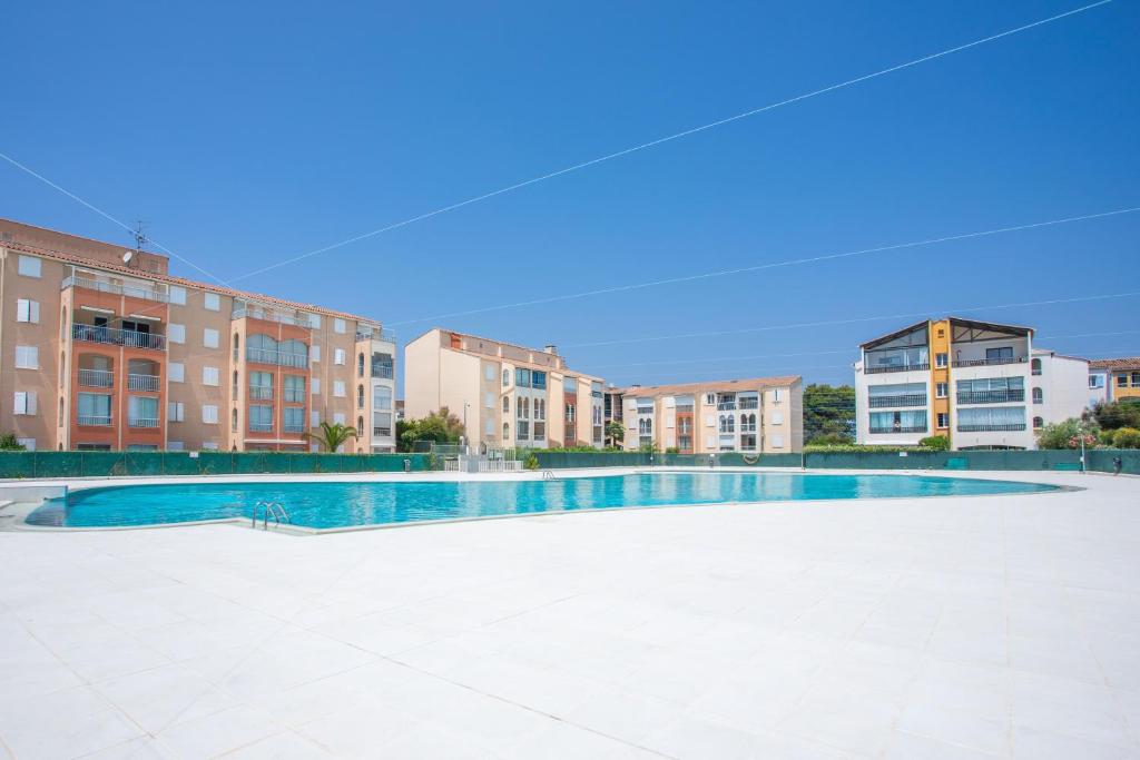 T2 Meublé 38m² loggia 6 pers maxi - 1