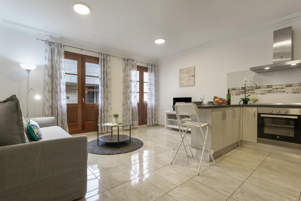 Apartamento Rolycar 204 - 2