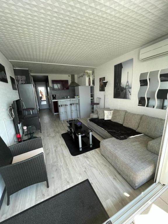 Naturiste Cap d'Agde Port Ambonne 304 - 5
