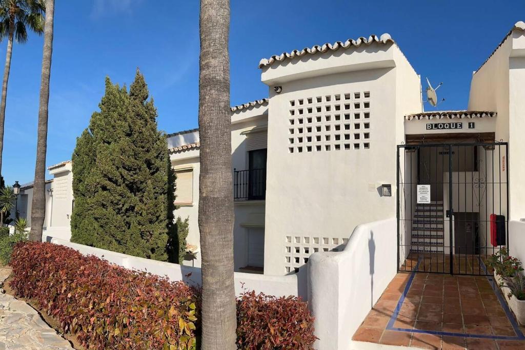 Apartamento moderno de 2 hab con vistas al mar - 3