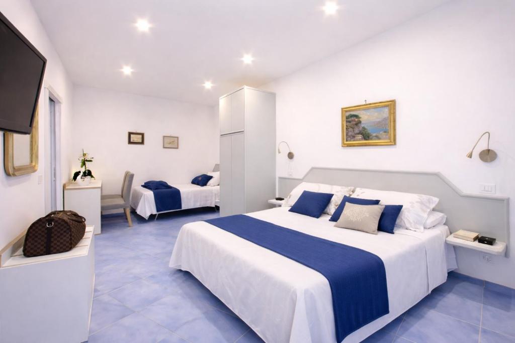 Cafiero Azure Flat - 3