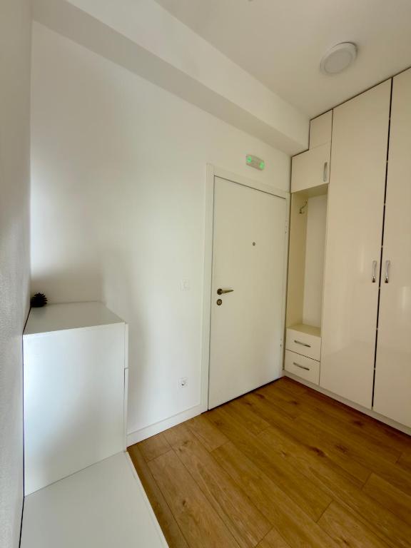 Zuzi Apartment - 4