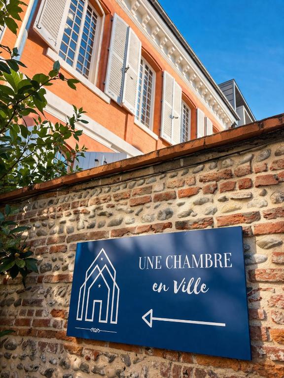 Hôtel Une Chambre en Ville - 1