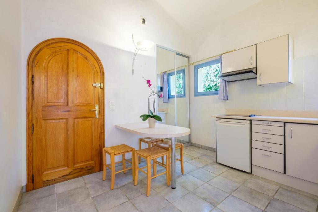 Appartement Numéro 2 - piscine - 4