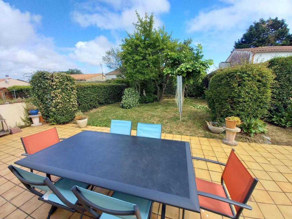 Royan - MAISON de PLAIN-PIED avec jardin clos - QUARTIER RESIDENTIEL - 1