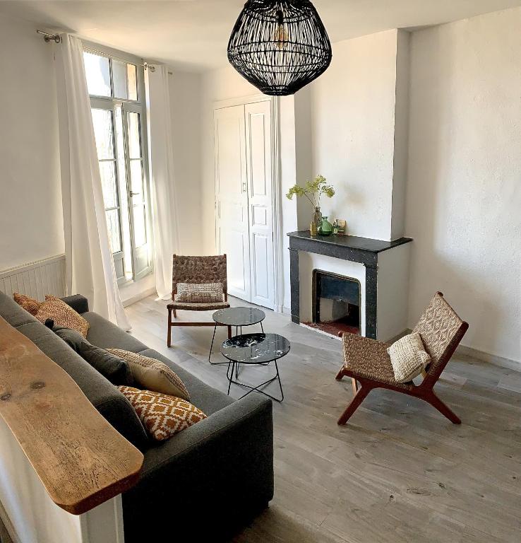 Redecorated apartment with wonderful view - 2