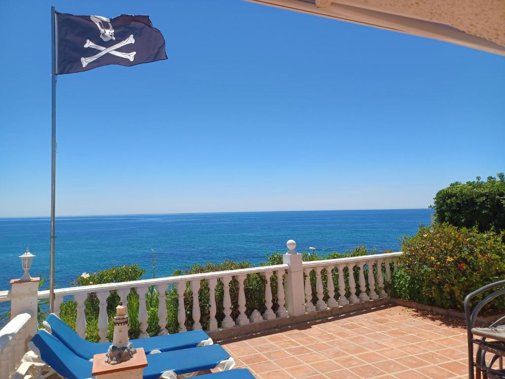 2 House in front of the sea - 5