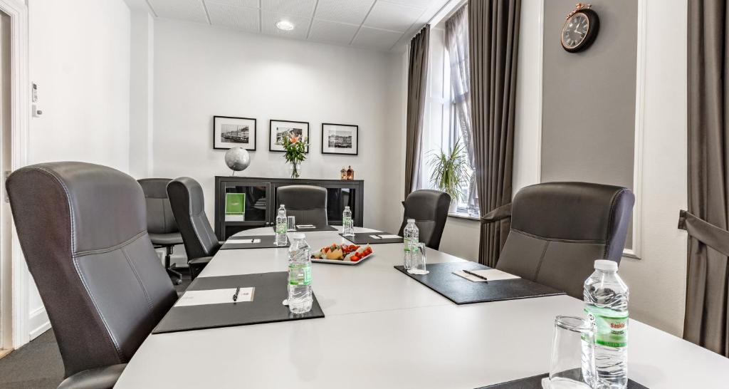 Tárgyalóterem/bálterem