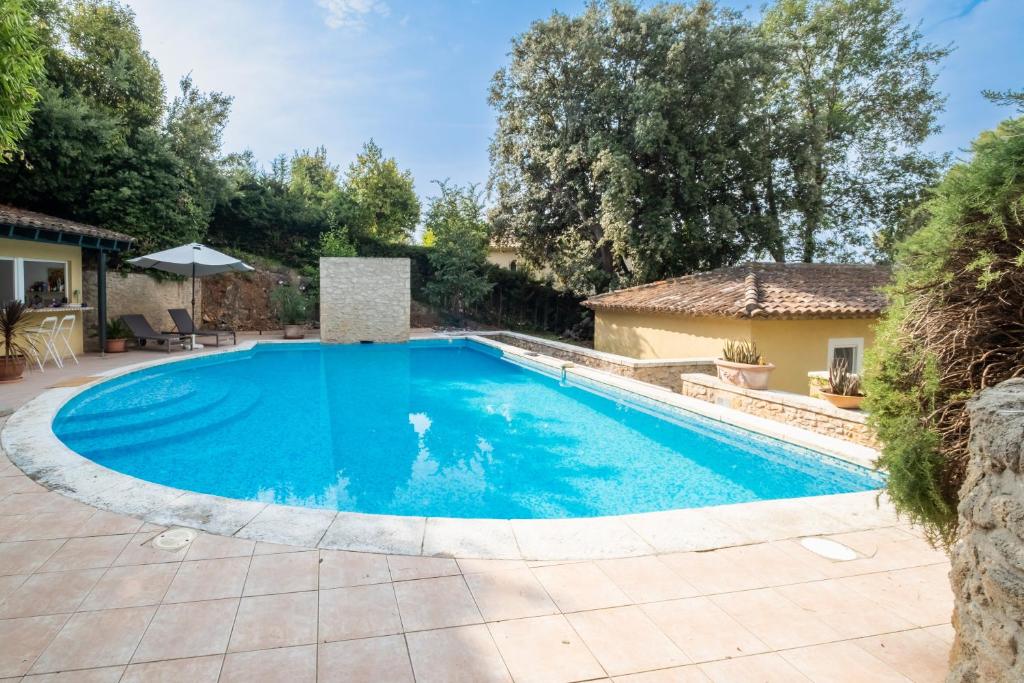 Cote D'azur Villa avec pisicine - 2